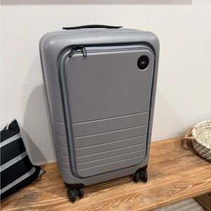 Monos Carry-On Pro
